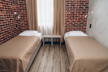 Suite double room with two separate beds